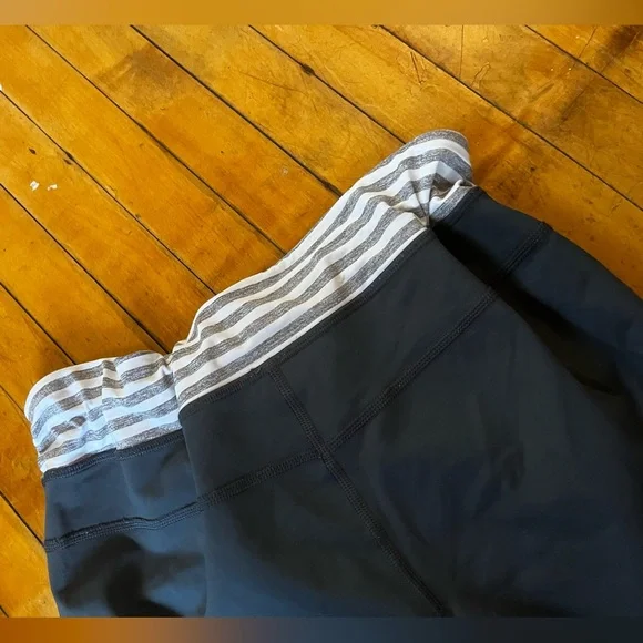 Lululemon | Capris - Picture 7 of 8